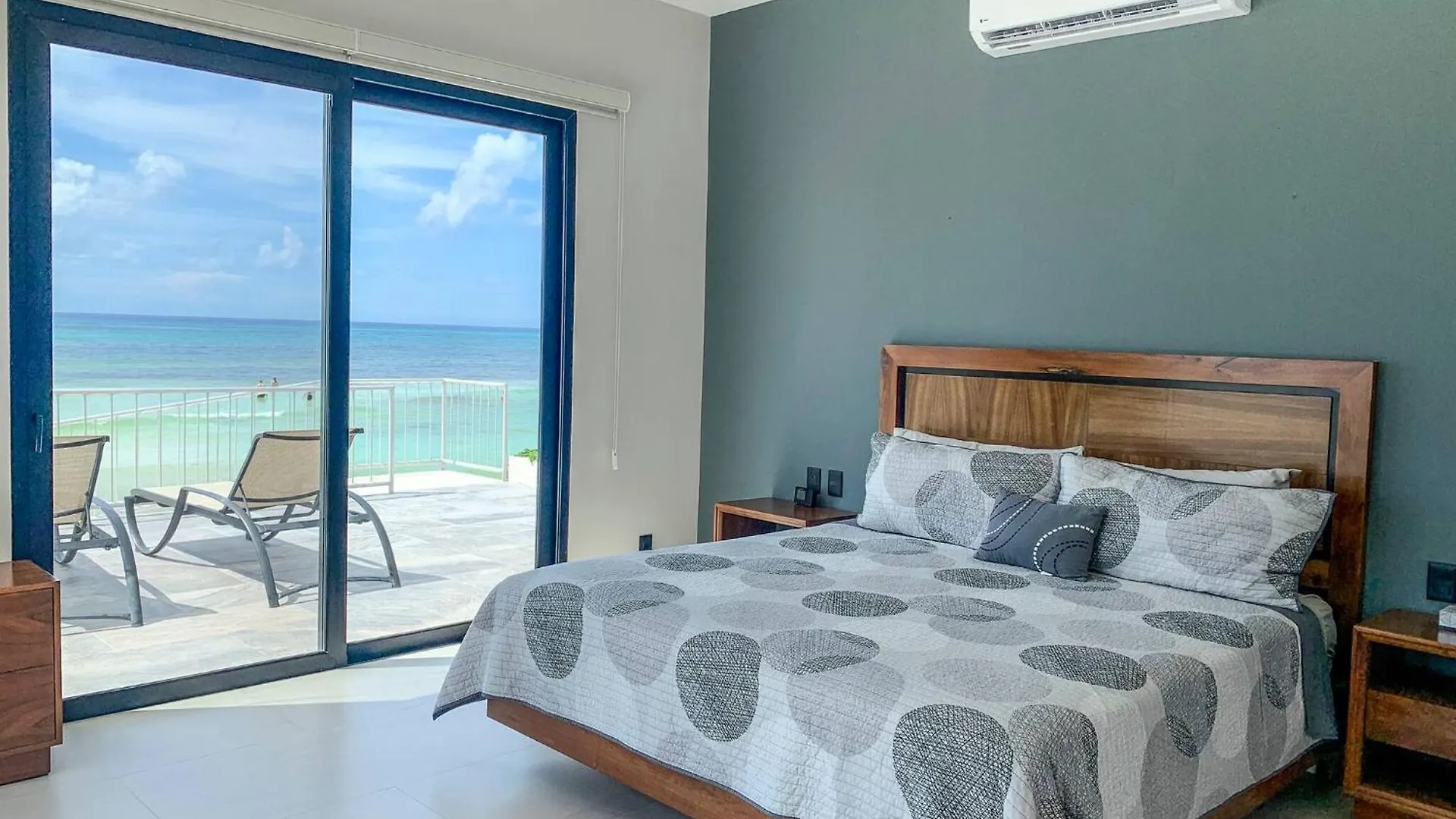 Seaside Villa 4 Beds, Private Pool, Amazing Views Playa del Carmen