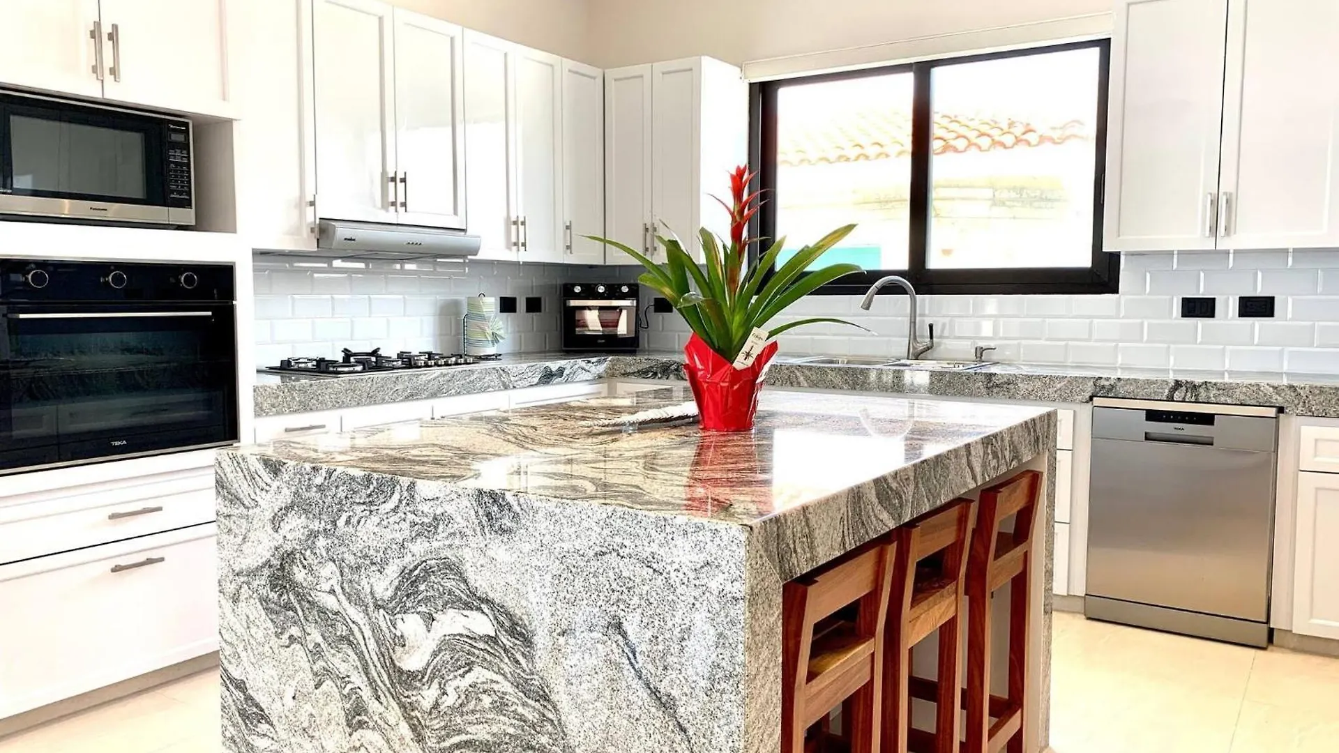 Seaside Villa 4 Beds, Private Pool, Amazing Views بلايا ديل كارمن 0*,  المكسيك